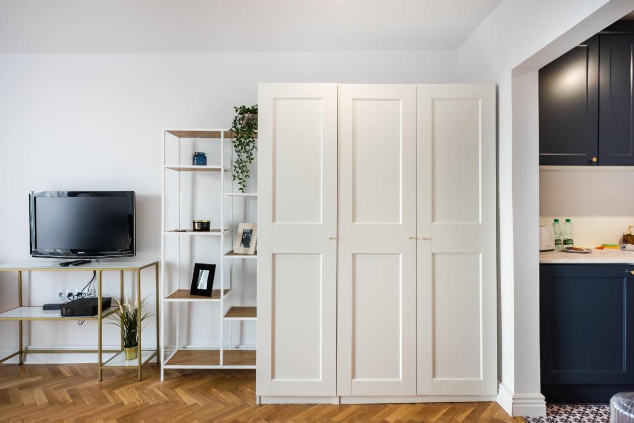 Apartamento Metro Dworzec Gdanski Elegant Studio Varsovia Exterior foto